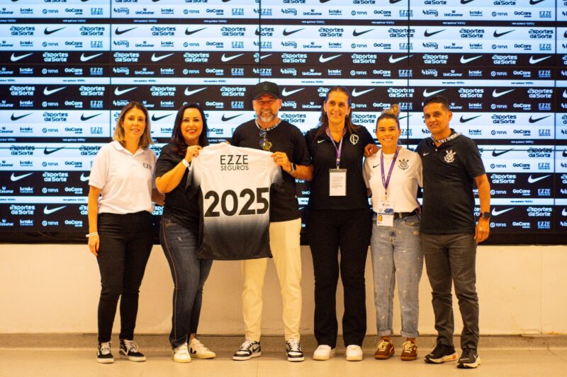 EZZE celebra parceria no futebol feminino do Corinthians rumo à final do Paulistão / Foto: Divulgação