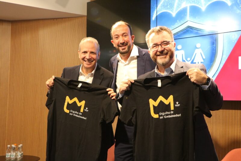 José Pires, Diretor Comercial da Bradesco Vida e Previdência, Rogério Araújo e Jorge Nasser, presidente da Bradesco Vida e Previdência / Foto: Divulgação