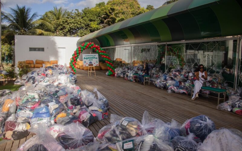 Cartão de TODOS bate recorde de arrecadação com mais de meio milhão de peças na Campanha do Agasalho 2024 / Foto: Divulgação