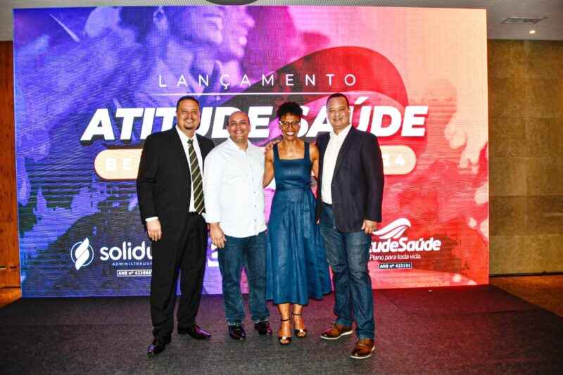 Mário Mendonça (diretor Comercial da Solidus Administradora), Ulisses Brito (diretor Operacional da E4 Soluções), Elizangela Santos Souza (CEO e proprietária da Atitude Saúde), Eduardo Souza (diretor Comercial da E4) / Foto: Divulgação