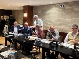 Confrades no jantar de novembro de 2024 / Foto: Divulgação