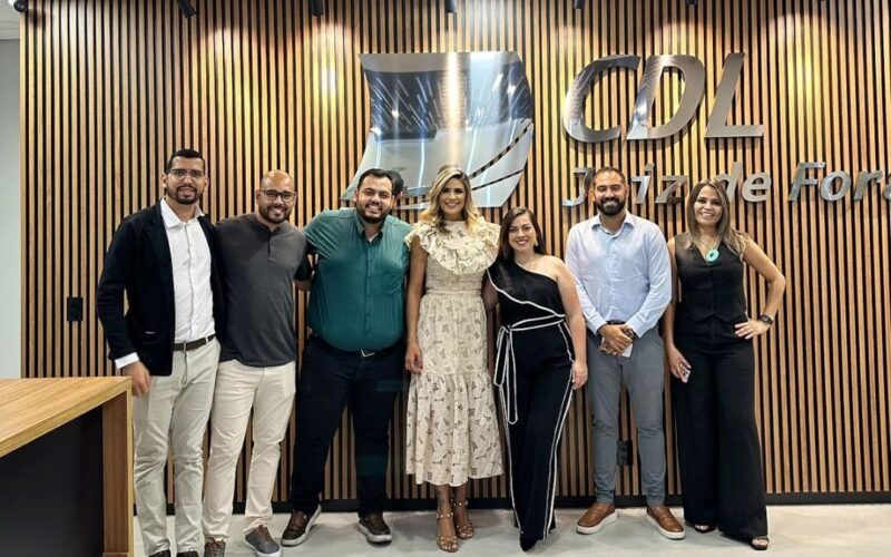 Executivos da Affiance, CDL e parceiros de negócios no lançamento da parceria / Foto: Divulgação