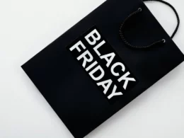 Mercado Pago oferece até 40% de desconto em Seguros nesta Black Friday / Foto: Max Fischer / Unsplash