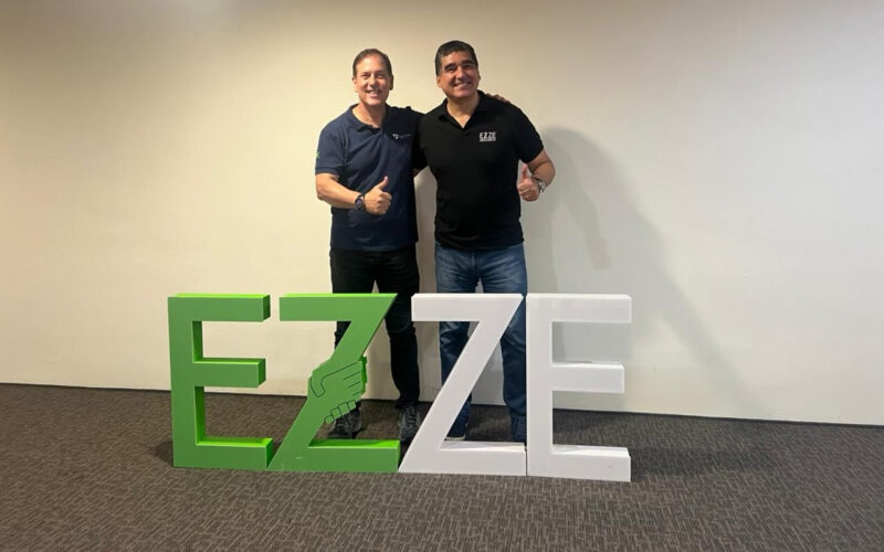 Paulo Rogério dos Santos, CEO da SegPartners Brasil, e Richard Vinhosa, CEO da EZZE / Foto: Divulgação