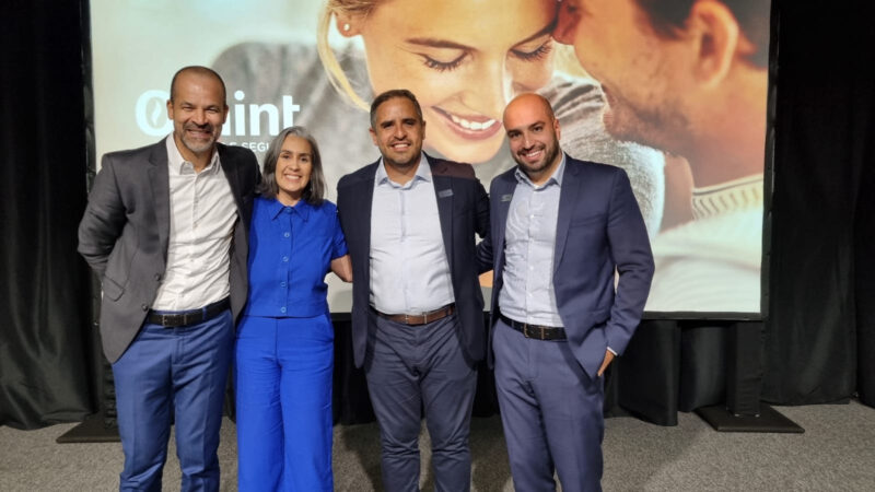 Cícero Barreto, Diretor Comercial e de Marketing; Amanda Almeida, Supervisora de Promoção de Saúde; Leandro Rodrigues, Gerente do Canal PME; Marcell Guimarães, Gerente do Canal Corporate da Omint / Foto: Divulgação