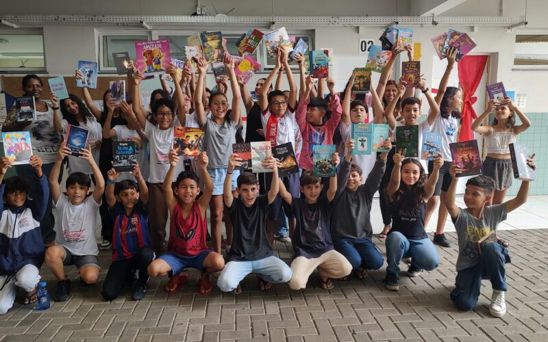 SindsegSC doa mais de 1,4 mil livros para escolas de Santa Catarina / Foto: Divulgação