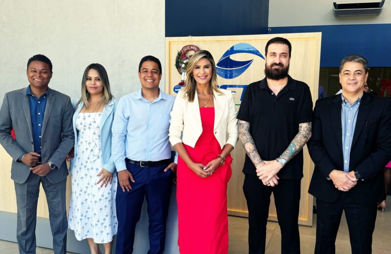Darjan Duarte (coordenador Comercial da Simetria Brasil), Cristiane Afonso (coordenadora da Assessoria Affiance), Weslley Correa (coordenador geral da Simetria), Fabiana Cardoso (diretora Comercial da Affiance), João de Figueiredo (CEO da operadora Plamedh) e Edmilson Mota (gestor Comercial da Simetria) / Foto: Divulgação