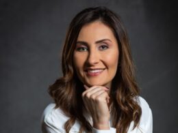 Danielle Fagaraz, Diretora de Gestão Comercial, Marketing e Experiência do Cliente da AXA no Brasil / Foto: Divulgação