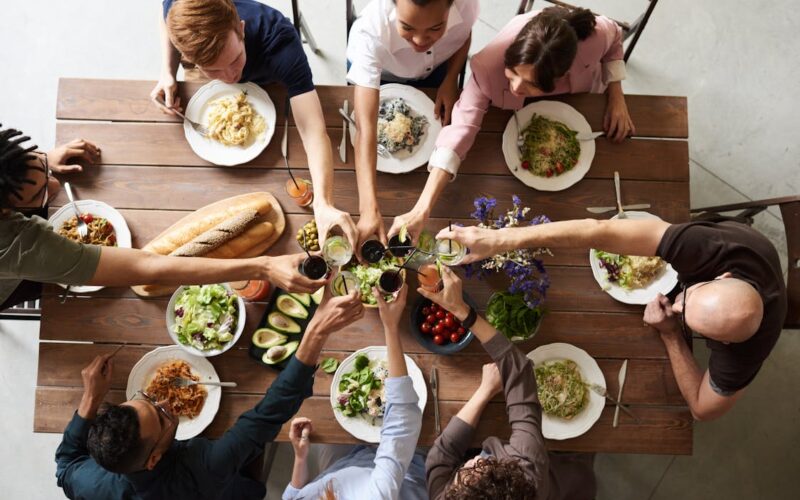 Confraternização de fim de ano: como se divertir sem passar dos limites? / Foto: Fauxels