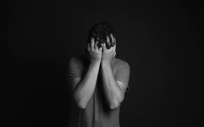 Entenda os tipos de assédios que podem ocorrer nas empresas e como prevenir / Foto: Daniel Reche / Unsplash