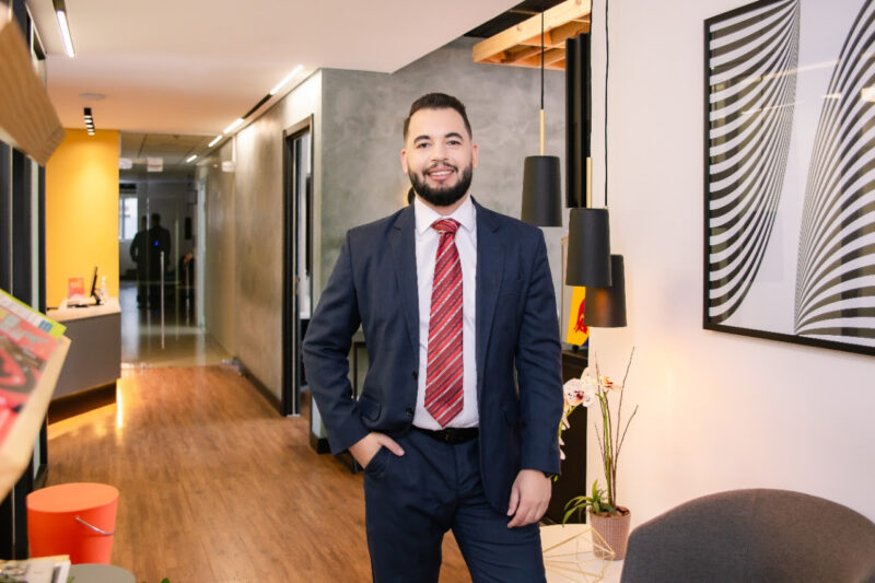 Thayan Fernando Ferreira, especialista em direito de saúde e direito público / Foto: Ferreira Cruz Advogados / Divulgação