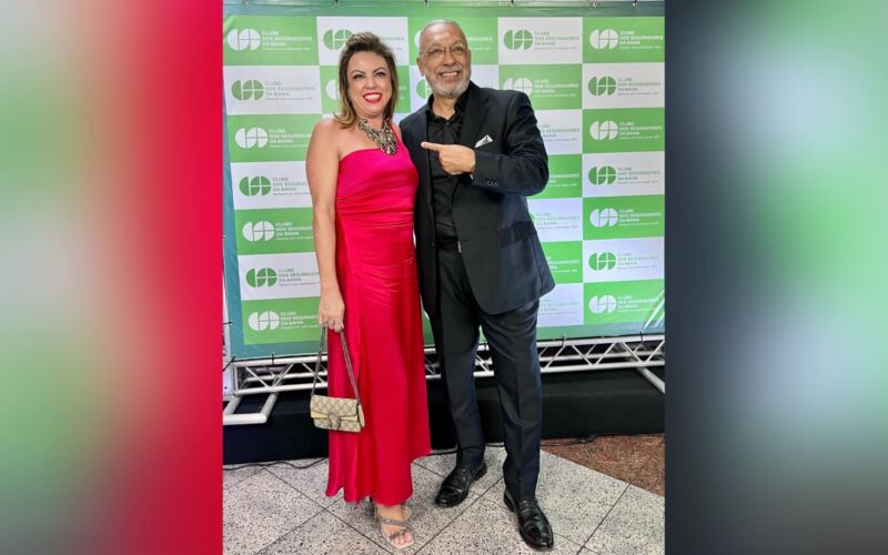 Rosane Mota, CEO da RM7 Seguros; Fausto Doréa, presidente do Clube dos Seguradores da Bahia / Foto: Divulgação