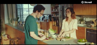 Sicredi estreia nova fase de campanha focando o relacionamento humano / Divulgação