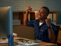 10 aplicativos para ajudar freelas remotos com jobs / Foto: Freepik