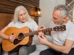Idosos e saúde mental: descubra práticas que transformam o bem-estar na terceira idade / Foto: Freepik