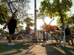 Academia ao Ar Livre na Cidade de Deus / Foto: Helio Bessa / Dito Produtora