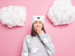 Dormir bem para viver melhor: a ciência por trás do descanso reparador / Foto: Freepik