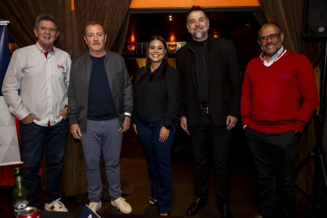 Claudio Pardal, Dirceu Canal, Jennifer Abdo (gerente Comercial da CORPe em Curitiba), Mauro Manzano e Manoel Fontes / Foto: Divulgação