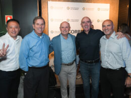 (Esquerda para direita) Marcos Kobayashi (Diretor Comercial Nacional Varejo e Vida), Felipe Smith (Diretor Executivo de Produtos PJ), Rogério Spezia (Diretor Comercial Regional Sul), Adilson Lavrador (Diretor Executivo de Operações, Sinistros e Tecnologia), Marcelo Goldman (Diretor Executivo de Produtos Massificados) / Foto: Adib Fraxe / Divulgação