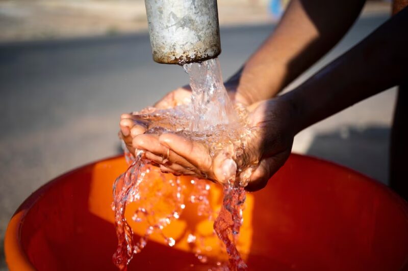 Quais doenças são causadas pela falta de saneamento básico? / Foto: Freepik