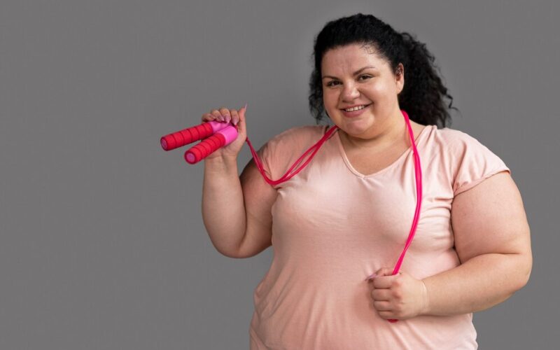 Novas gerações de medicamentos contra obesidade movimentam pesquisas na indústria farmacêutica / Foto: Freepik