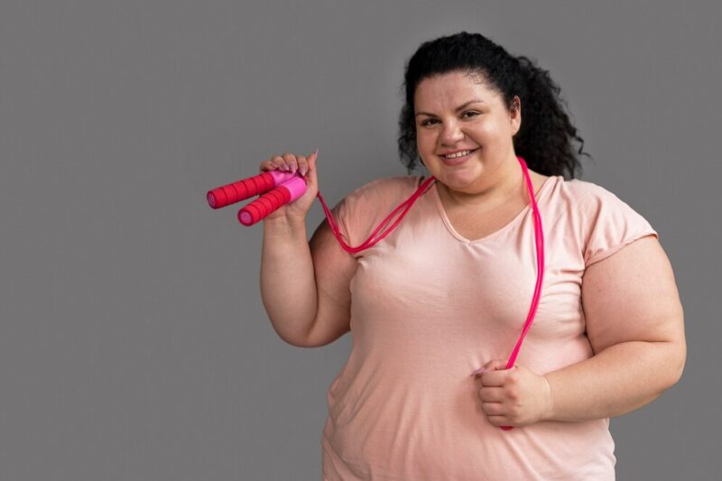 Novas gerações de medicamentos contra obesidade movimentam pesquisas na indústria farmacêutica / Foto: Freepik