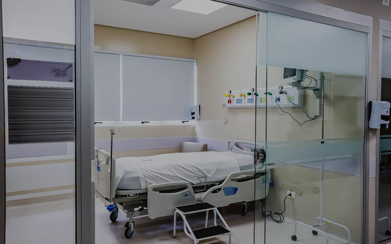 Hospital Universitário Cajuru recebeu selo de Top Performer, enquanto Hospital São Marcelino Champagnat foi reconhecido como UTI Eficiente pela Associação de Medicina Intensiva Brasileira / Foto: Divulgação