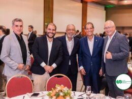 “O corretor de seguros precisa estudar, se preparar e investir na sua capacitação”, declarou Fausto Dorea, na celebração dos 66 anos do Clube dos Seguradores da Bahia / Foto: Victor Moreira / Divulgação