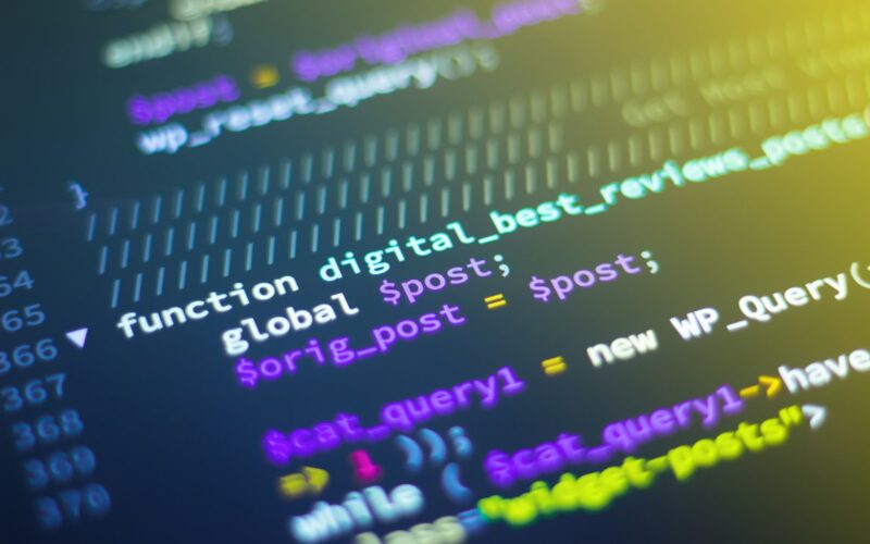 Unicred e Zallpy anunciam inscrições para programa voltado à formação de novos profissionais em TI / Foto: Shahadat Rahman / Unsplash