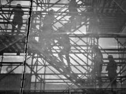 Seguro de riscos de engenharia garantem continuidade de obras no Brasil / Foto: John Salvino / Unsplash