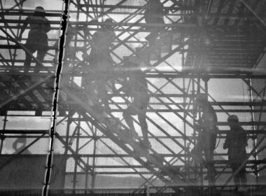 Seguro de riscos de engenharia garantem continuidade de obras no Brasil / Foto: John Salvino / Unsplash