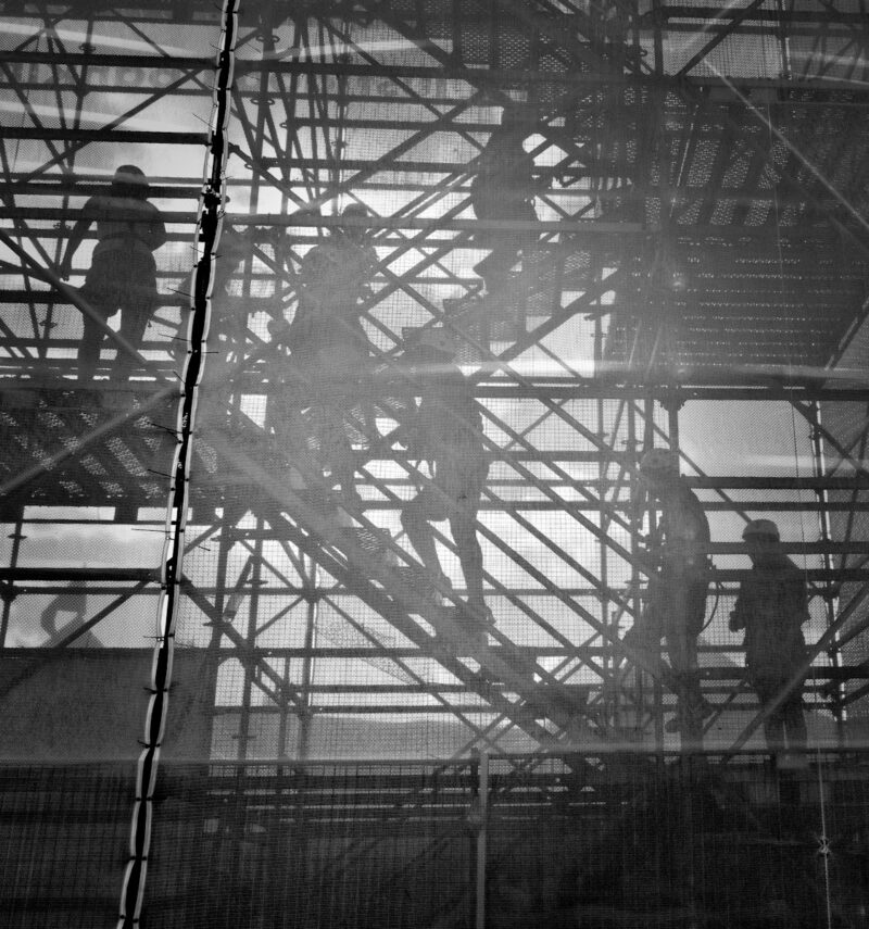 Seguro de riscos de engenharia garantem continuidade de obras no Brasil / Foto: John Salvino / Unsplash