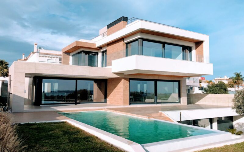 Gestão imobiliária: estratégias práticas para impulsionar resultados no setor / Foto: Ярослав Алексеенко / Unsplash