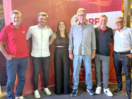 Foto: (E/D) Claudio Pardal, diretor Comercial Nacional da CORPe Saúde; Ricardo Ricardo Willian, gerente da Unimed Maringá; Renata Rizzo, coordenadora da Unimed Maringá; Reynaldo Brovini, diretor de Mercado da Unimed Maringá; Dirceu Canal, presidente da CORPe; e Manoel Fontes, superintendente Comercial Rio de Janeiro e Região Sul da CORPe / Foto: Divulgação