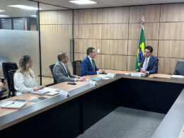Representantes da CNseg e ministro do MPor, em Brasília (DF) / Foto: Divulgação
