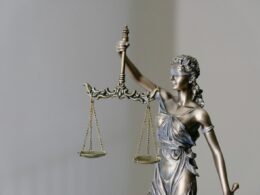Especialistas discutem parâmetros das decisões do STF em matéria trabalhista / Foto: Tingey Injury Law Firm / Unsplash