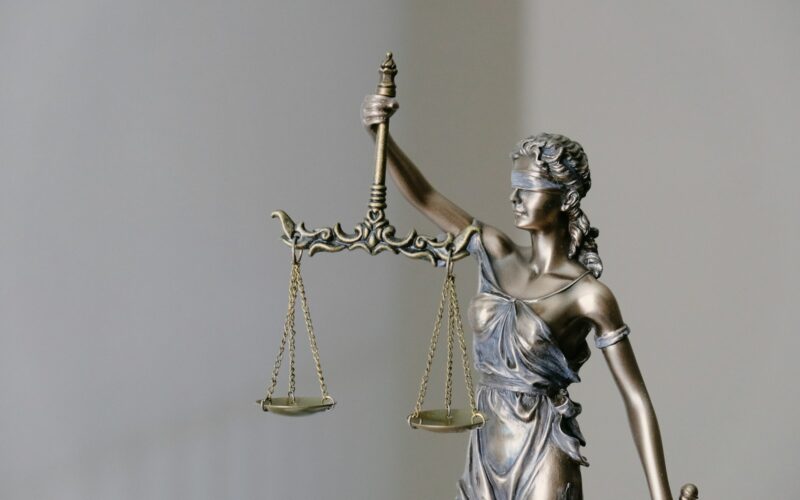 Especialistas discutem parâmetros das decisões do STF em matéria trabalhista / Foto: Tingey Injury Law Firm / Unsplash