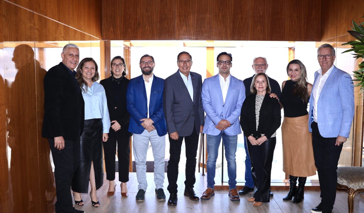 Diretorias da Aconseg-SP e da Excelsior/ Foto: Divulgação