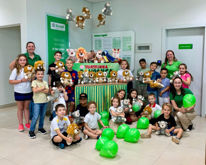 Sicredi Vanguarda PR/SP/RJ realizou 168 ações com a campanha Turminha da Poupança, impactando mais de 6,5 mil crianças e adolescentes em três estados Créditos: Divulgação/Sicredi