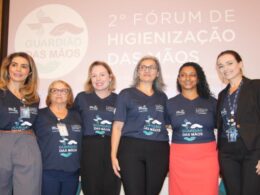Dra. Aline Oliveira, Célia Laurindo, Dra. Michelle Zicker, Sabrina Cerralvo, Fabiana Dantas e Caroline Amaro no II Fórum de Higienização das Mãos