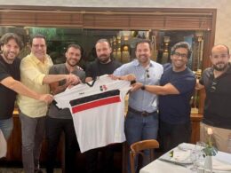 Sócios da SAF do Santa Cruz Futebol Clube e executivos da ESB.CORP celebram parceria estratégica / Foto: Divulgação
