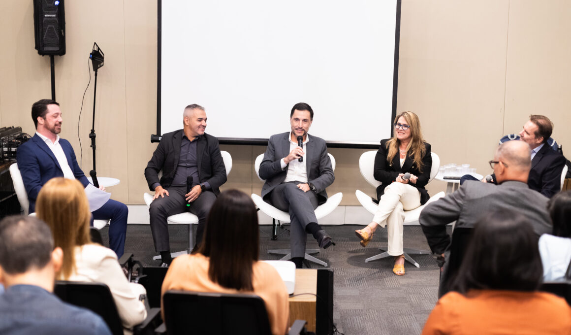 Executivos de destaque do mercado participaram do evento, que reuniu cerca de 130 participantes / Foto: Divulgação