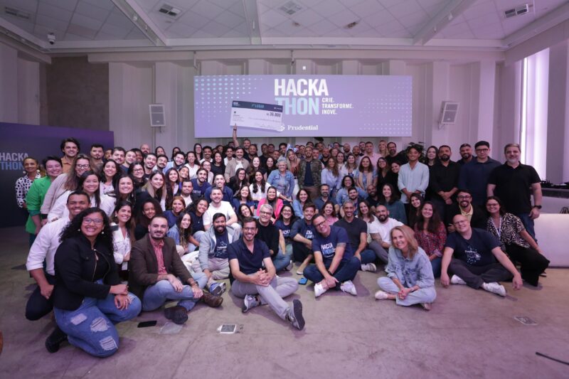 Colaboradores da Prudential do Brasil no Hackathon 2025 / Foto: Divulgação
