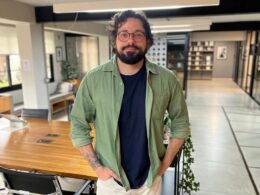 Arthur Moraes, especialista em comunicação e marketing e sócio da Gow Corretora de Seguros / Foto: Divulgação