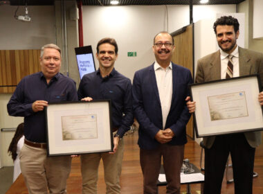 Alberto Martins, Arquivista do Centro de Memória MAG; Leandro Palmeira, Superintendente Administrativo; Adauto Cândido Soares, Coordenador do Setor de Comunicação da UNESCO; e Thiago Nicodemo: Diretor Geral do Arquivo Público de São Paulo / Foto: DivulgaçãoAlberto Martins, Arquivista do Centro de Memória MAG; Leandro Palmeira, Superintendente Administrativo; Adauto Cândido Soares, Coordenador do Setor de Comunicação da UNESCO; e Thiago Nicodemo: Diretor Geral do Arquivo Público de São Paulo / Foto: Divulgação