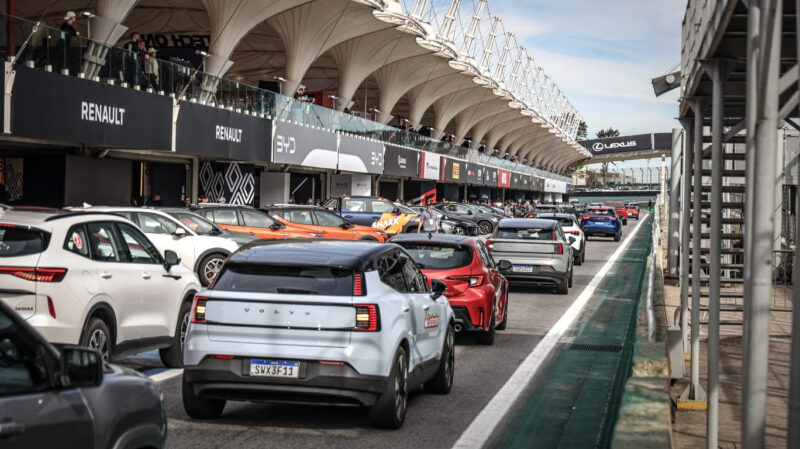 Mini e Mercedes-Benz no Festival Interlagos 2025 / Foto: Divulgação