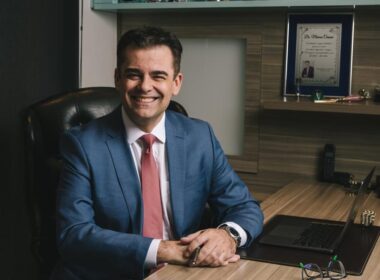 Dr. Marcon Censoni A. Lima, médico há 26 anos, além de cirurgião oncológico do aparelho digestivo e especialista em cirurgia laparoscópica e robótica / Foto: Divulgação