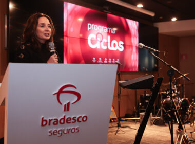 Andrea Carrasco durante encerramento do Programa Ciclos