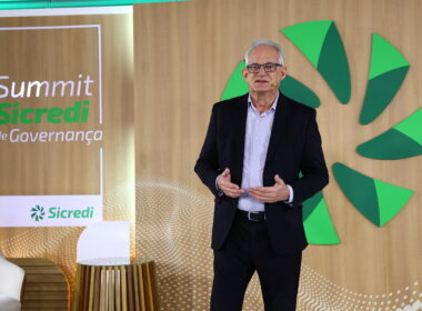 Para Fernando Dall’Agnese, a força da governança está na construção coletiva e no cooperativismo autêntico, com decisões transparentes e cada vez mais participativas Créditos: Divulgação/ Sicredi