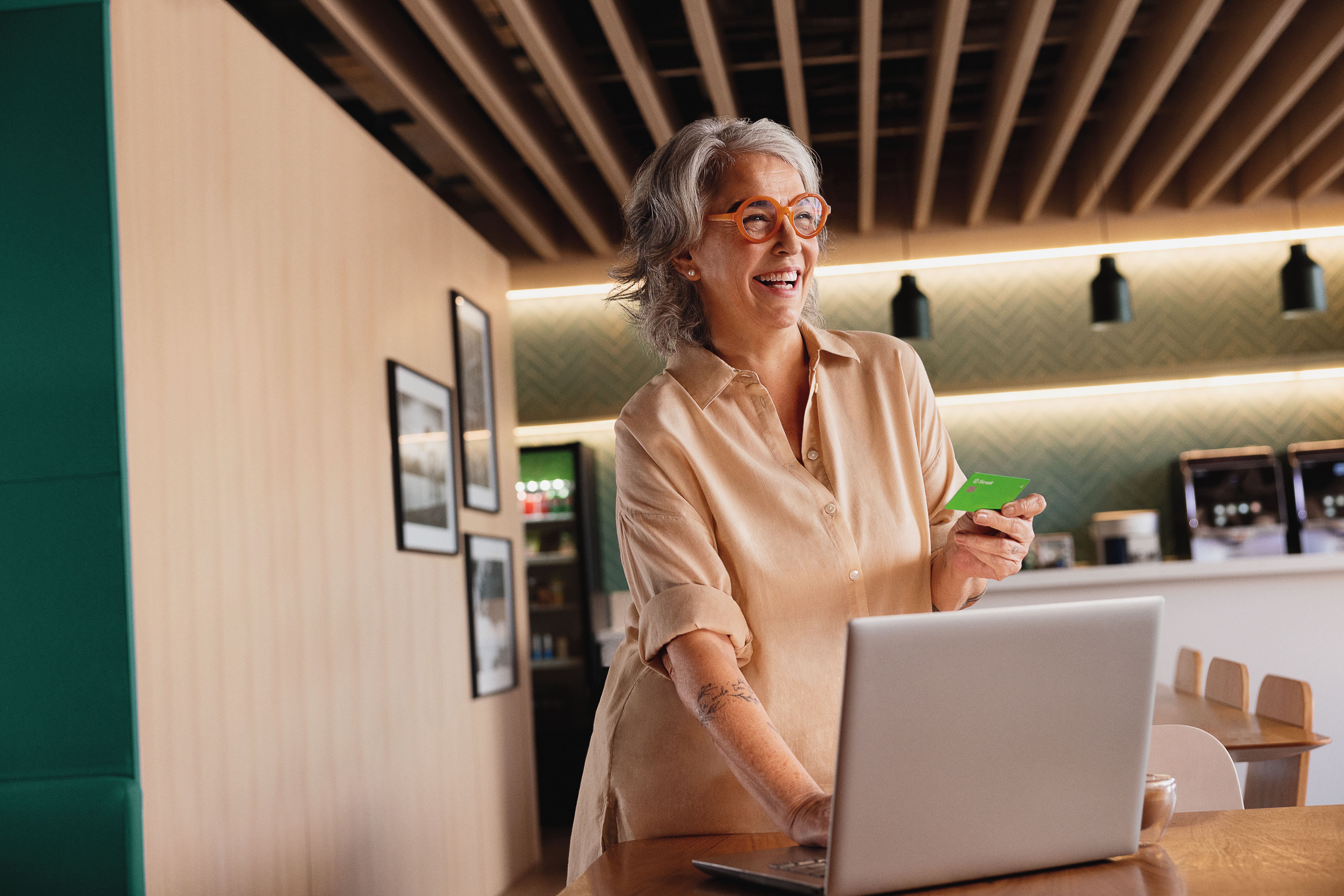 Com parceria do Sebrae e financiamento do Fampe, o Sicredi amplia o acesso ao crédito e fortalece o empreendedorismo feminino nos estados onde atua Créditos: Divulgação/ Sicredi